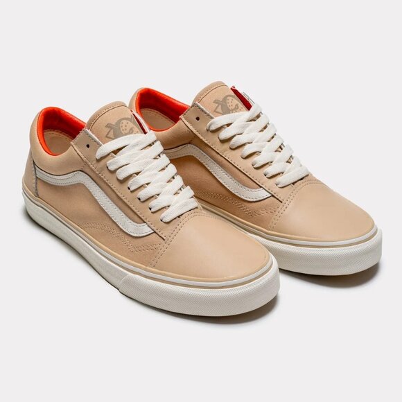 New VANS Mighty Ducks, Lukas Dostal Old Skool Anaheim Shoe Rare - Size 10 Men's - Picture 1 of 11